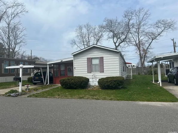 1661-232 Old Country Road, Riverhead, NY 11901