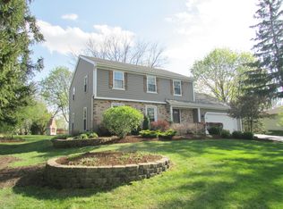 1225 Windy Knoll Dr, Algonquin, IL 60102