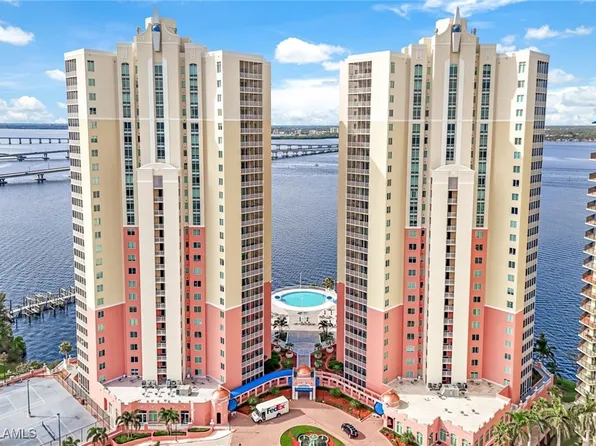 2745 1st St APT 2106, Fort Myers, FL 33916