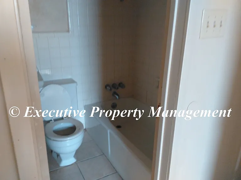 410 Sunset Ln — Photo 7