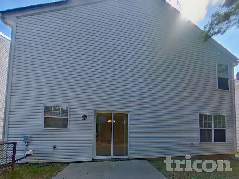 4614 Christenbury Hills Ln — Photo 18