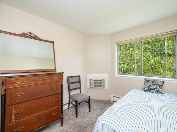 3701 Shore Parkway image 12 of 14