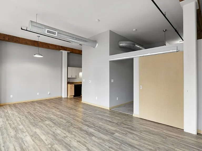 Court Ave Lofts — Photo 49