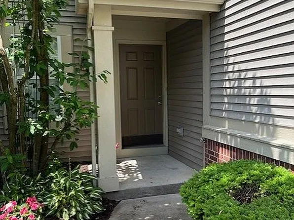 3956 Oakmont Private Way, Dayton, OH 45430
