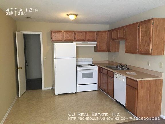 3rd image of 400 SW 12th St APT A