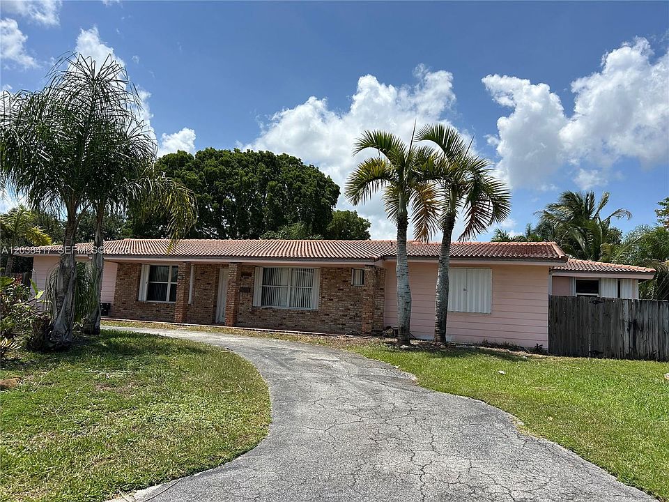 1st image of 8385 SW 105th St