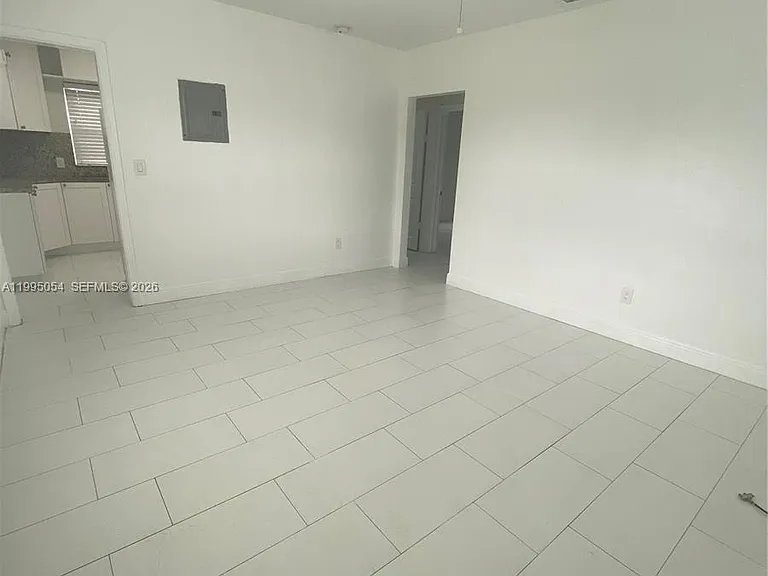 2833 SW 38th Ave #2833 — Photo 6