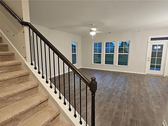 4th image of 125 Snowbell Court