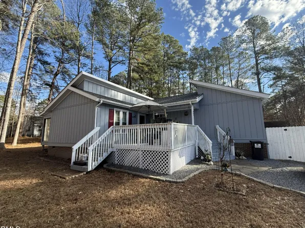 465 Harbor Trce W, Sanford, NC 27332