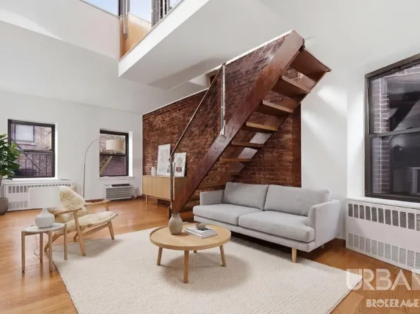 35 Grove Street image 1 of 9