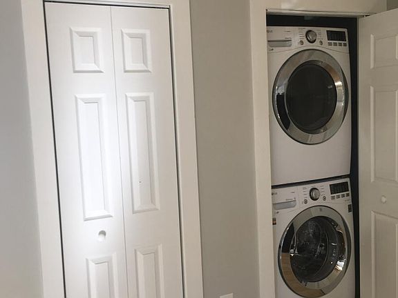 Washer-Dryer in Closet