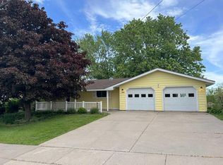 126 N Main St, Eastman, WI 54626