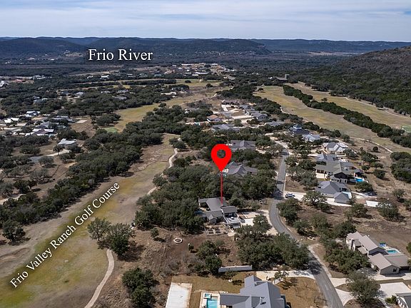 3rd image of 1575 Mountain Valley Drive