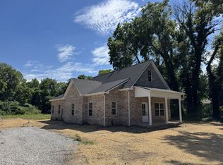 737 Rogers Rd, Gallatin, TN 37066