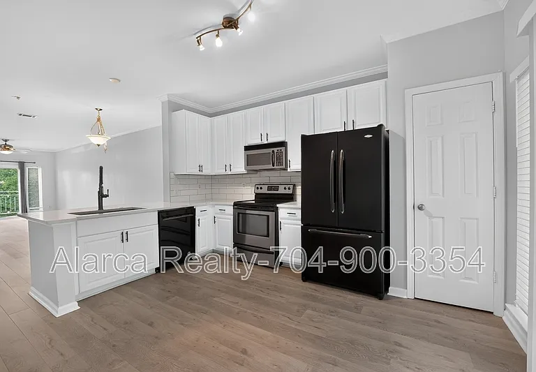 3809 Picasso Ct — Photo 3