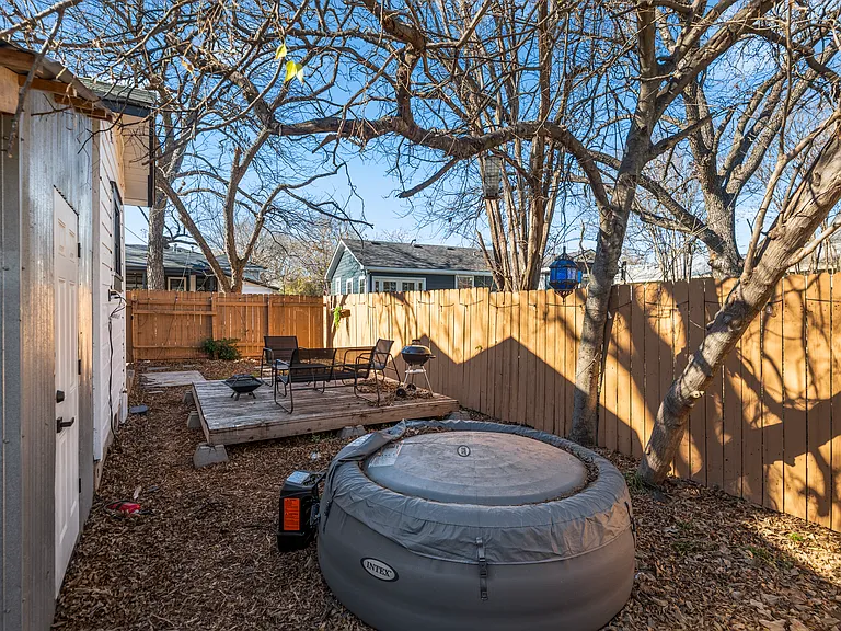 2807 Breeze Ter — Photo 18