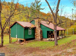 317 Barton Hollow Rd, East Waterford, PA 17021