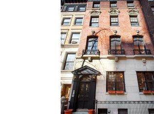 305 W 71st St, New York, NY 10023