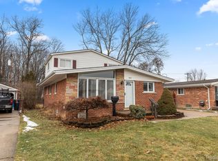 862 Alvin St, Westland, MI 48186