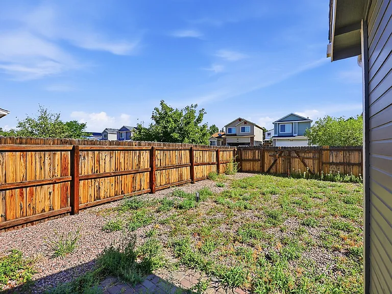 1302 Ride Ln — Photo 22