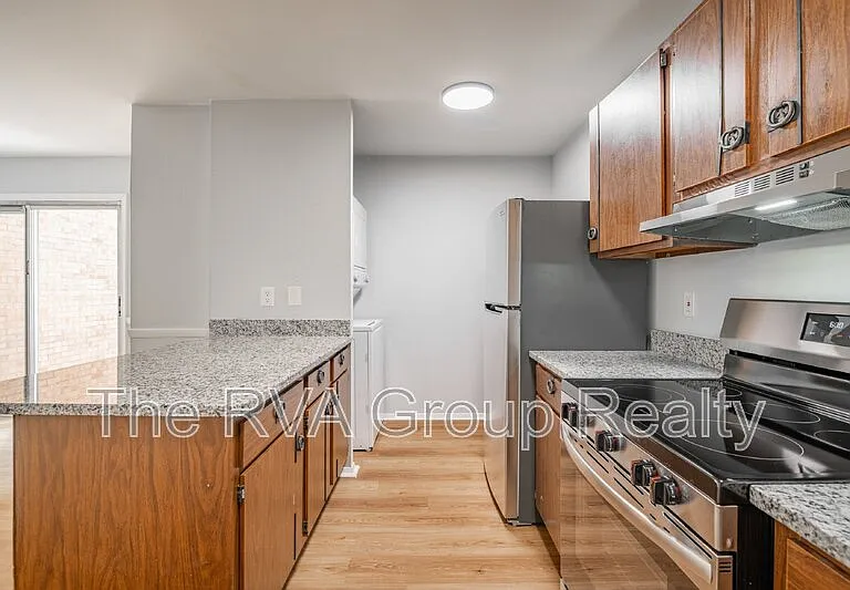 749 Pleasant St — Photo 21