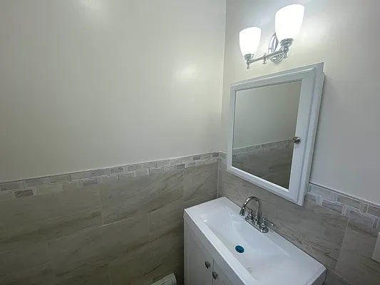 Rented by JB Mac Real Estate Inc. | media 1