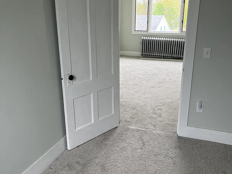 240 Centre St #2 — Photo 4
