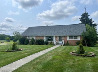 9900 Parkgrove St, Louisville, OH 44641