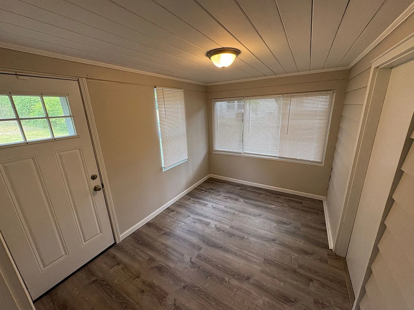 For Rent 211 Frost Ave, Ferguson, Mo 63135 — Photo 2