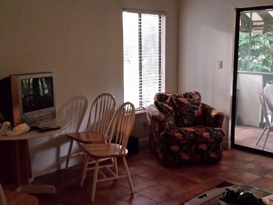 1st image of 102 Westlake Ct