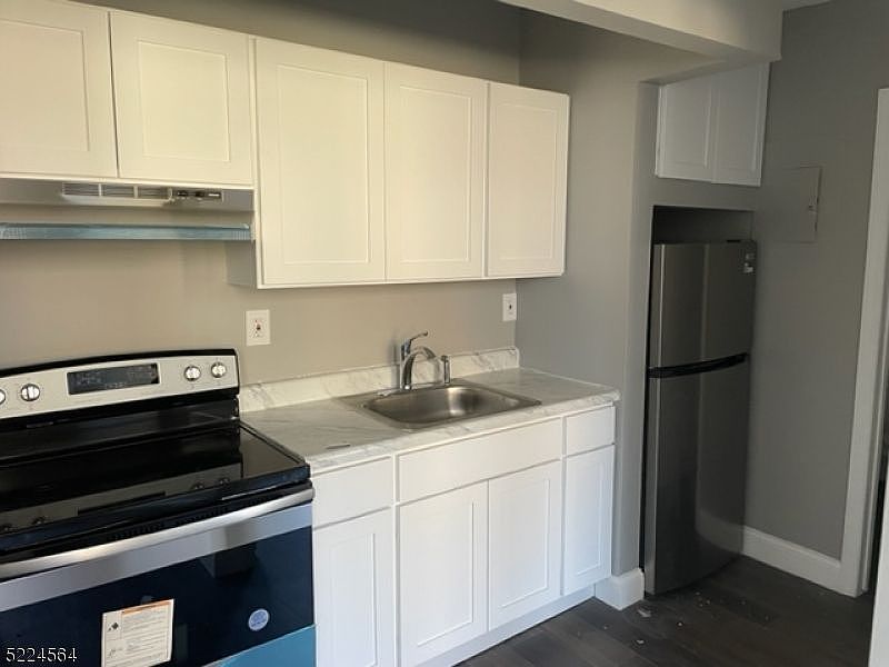 2nd image of 69 Sparta Ave #222