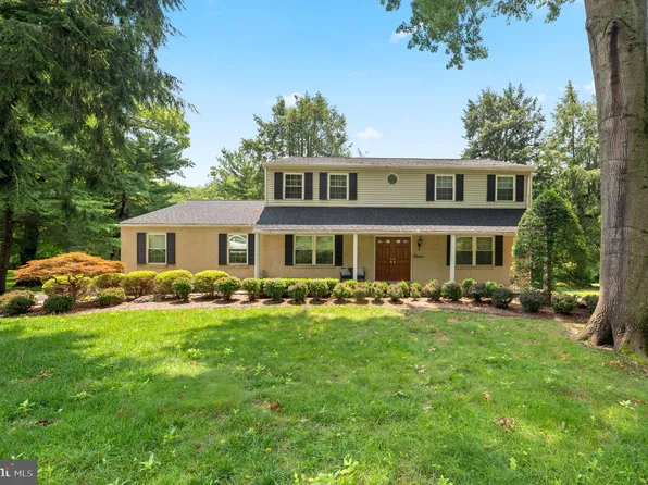 12 Copper Beech Dr, Lafayette Hill, PA 19444