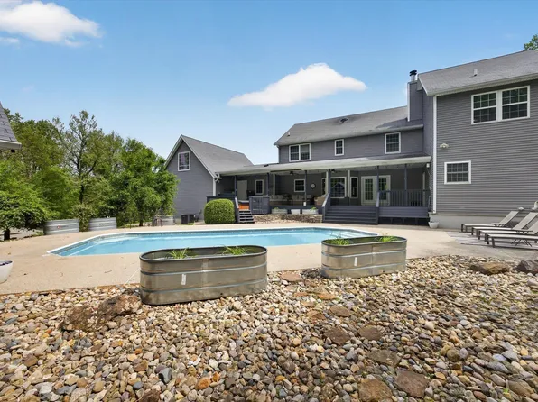 9483 W Fenceline Rd, Spencer, IN 47460