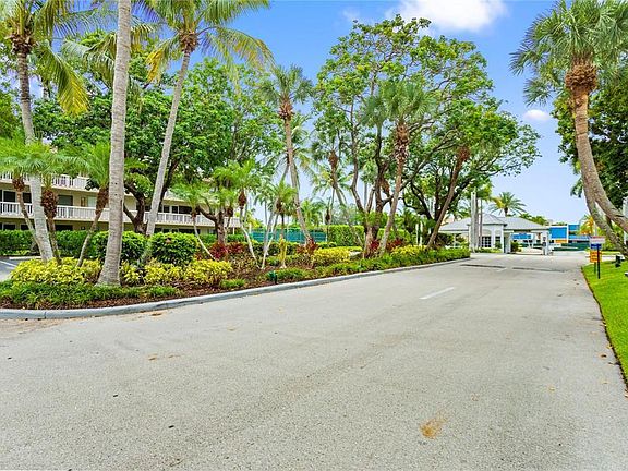 2nd image of 17 Royal Palm Way #6010
