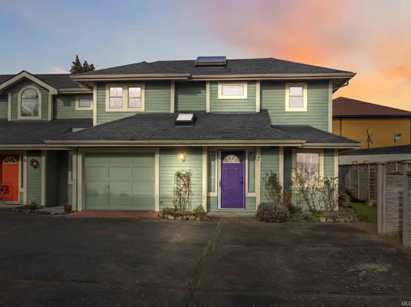 1060 Sutlej St #7, Victoria, BC V8V 2V8