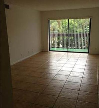 5th image of 2000 N Congress Ave APT K205