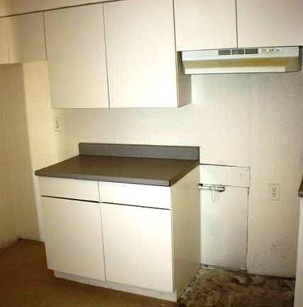 5th image of 212 N Myers Blvd