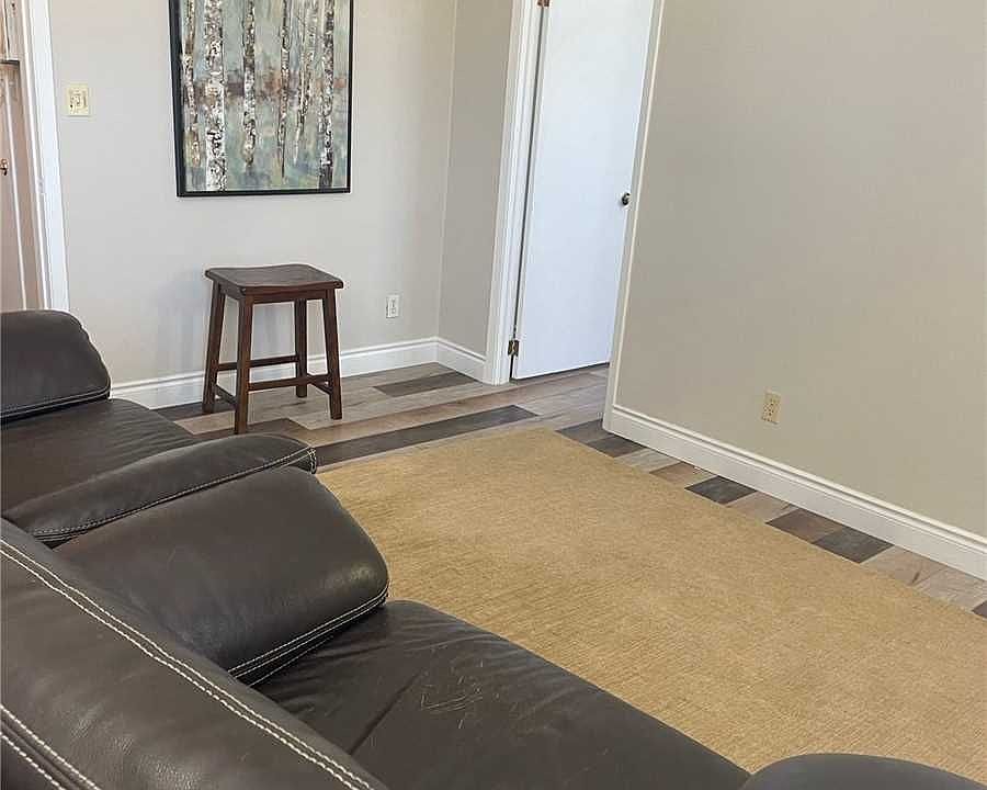 2nd image of 2906 Highway 2 St #4