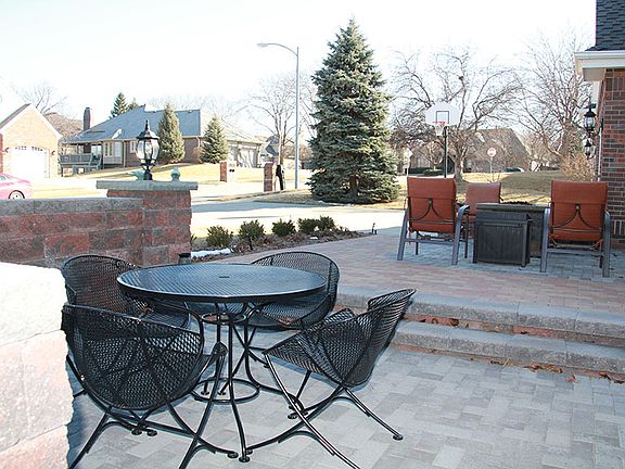 4th image of 3314 N 129th Cir