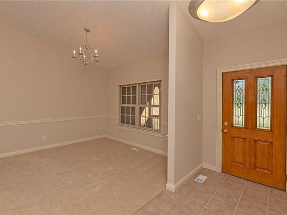 4th image of 3707 W Salinas Cir