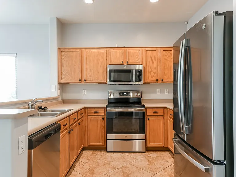 3761 W Eastman Ct — Photo 8