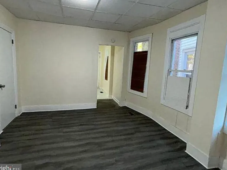 510 N Hermitage Ave — Photo 10