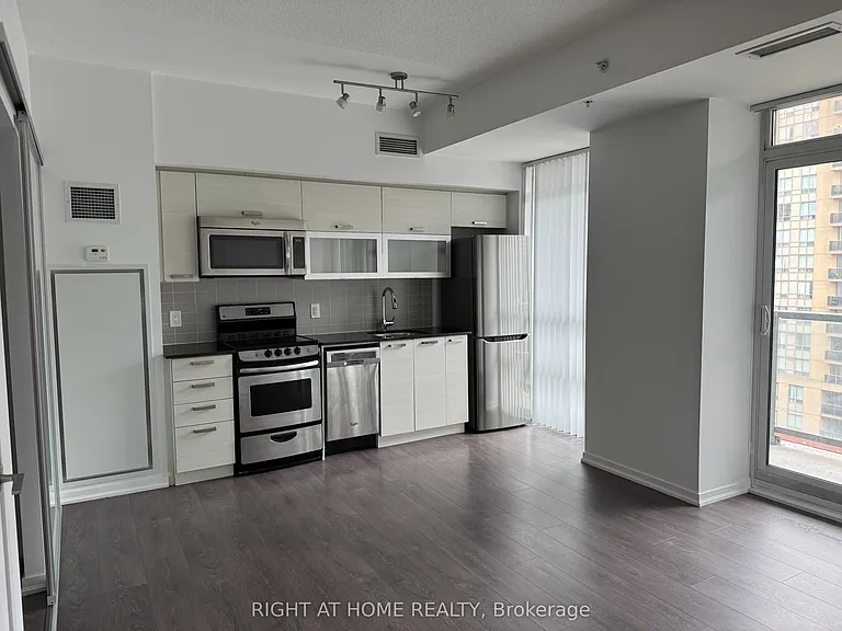 68 Abell St #1227 — Photo 7