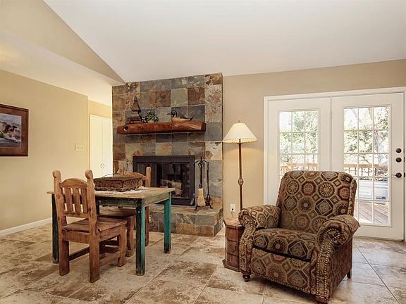 5th image of 3904 Glengarry Dr