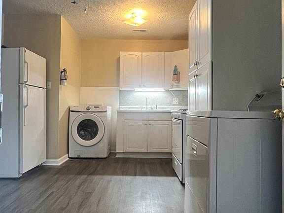 4th image of 312 Holmes Dr
