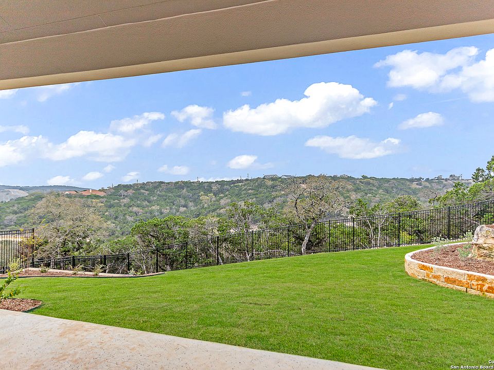 2nd image of 72 MONARCA BLVD