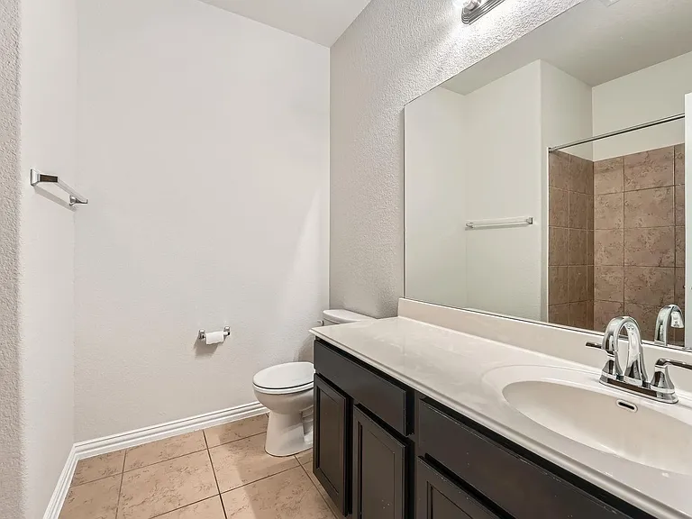 2416 Lynx Ct — Photo 9
