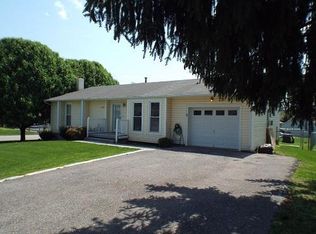 3302 Meadowrun Dr NE, Roanoke, VA 24012