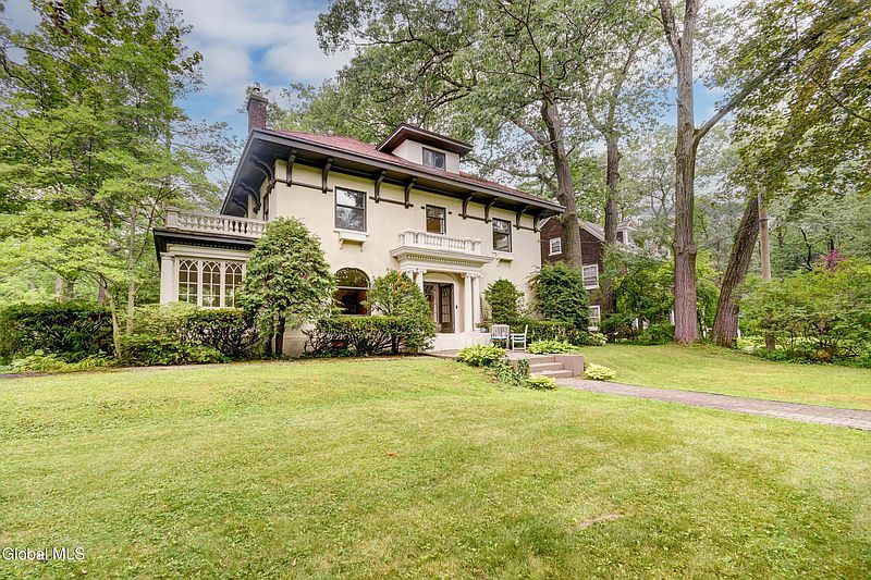 2nd image of 1171 Lowell Road