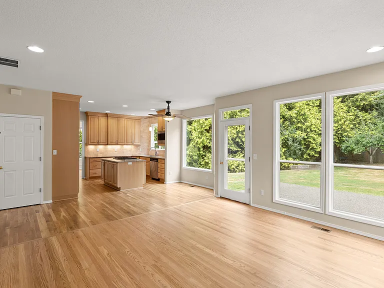 8307 SW 64th Ave — Photo 25